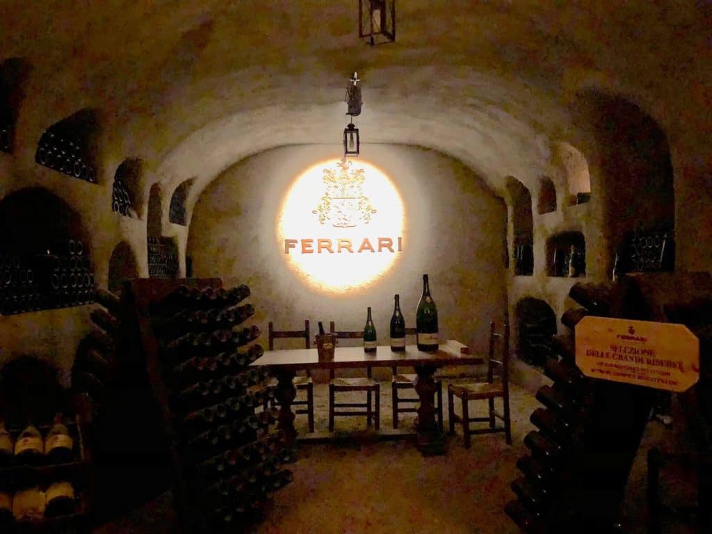 Sala di Degustazione interna presso la cantina di Ferrari Trento